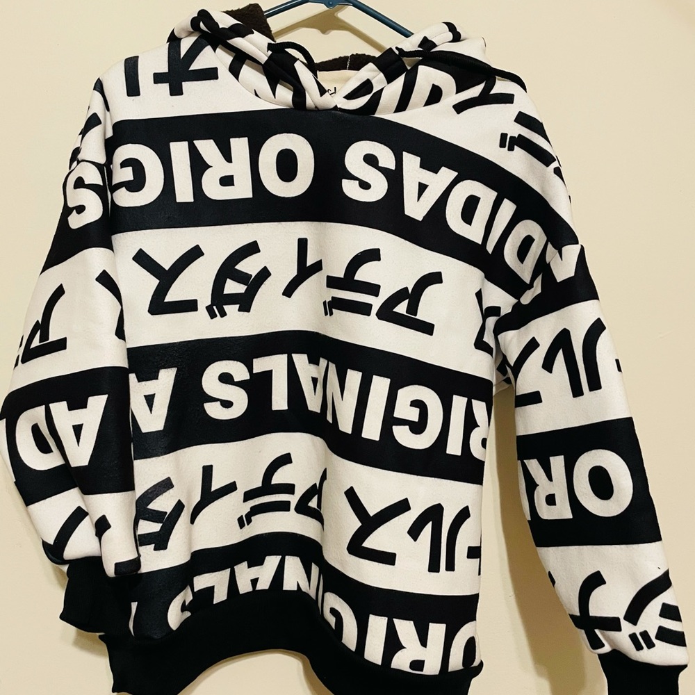 Sweater/Hoodie